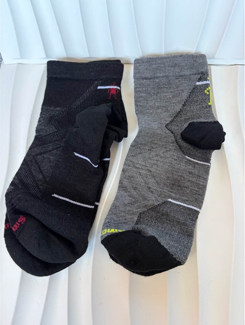 Smartwool Merino Wool Hiking Socks Lot of 2 Crew Black Gray Size L NWOT
